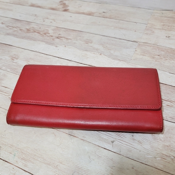 Celine vintage red foldover wallet - Picture 4 of 13